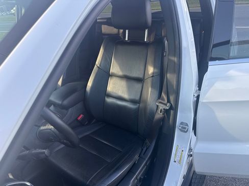 Used 2018 Jeep Grand Cherokee Limited image 23