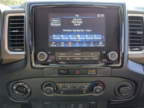 Used 2024 Nissan Frontier SV AWD/4WD image 8