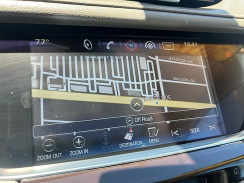 Used 2018 Cadillac XT5 Luxury w/ Driver Awareness Package AWD/4WD image 31