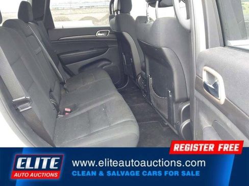 Used 2017 Jeep Grand Cherokee Laredo w/ Quick Order Package 23E image 16