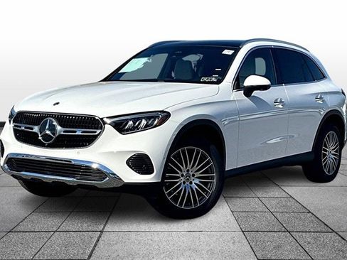 New 2026 Mercedes-Benz GLC 300 4MATIC image 2