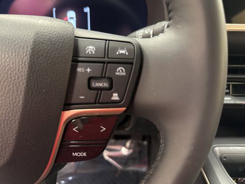 Used 2023 Toyota Crown XLE image 25