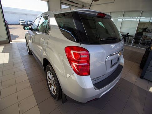 Used 2017 Chevrolet Equinox LS image 5