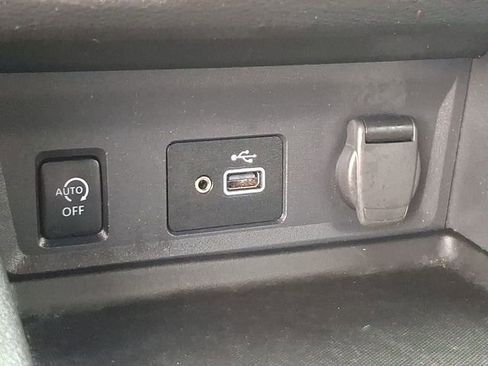 Used 2025 Nissan Sentra S FWD image 23