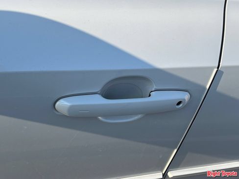Certified 2024 Toyota Grand Highlander AWD image 10