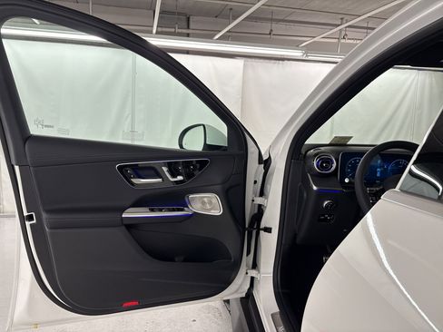 New 2026 Mercedes-Benz GLC 350e 4MATIC image 18