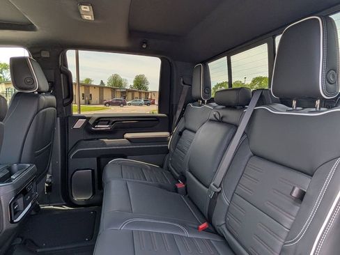 New 2026 GMC Sierra 2500 AT4X AWD/4WD image 36