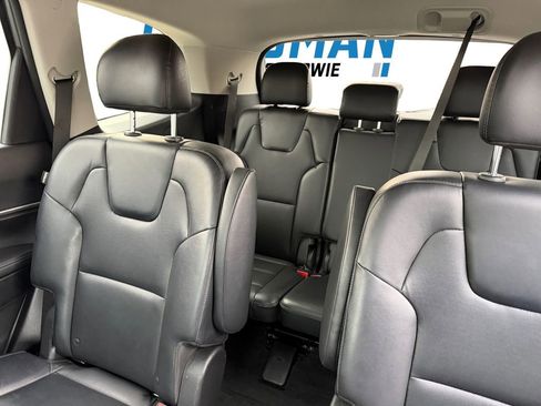 Used 2023 Kia Telluride S image 24