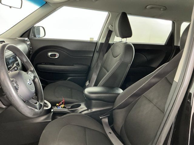 Used 2015 Kia Soul FWD image 13