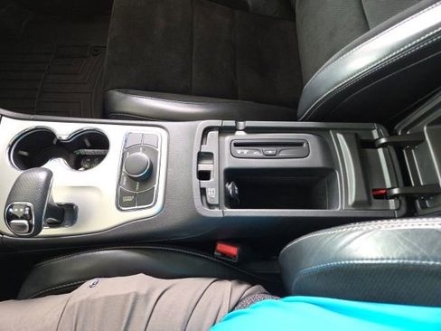 Used 2014 Jeep Grand Cherokee SRT8 w/ Luxury Group II AWD/4WD image 67