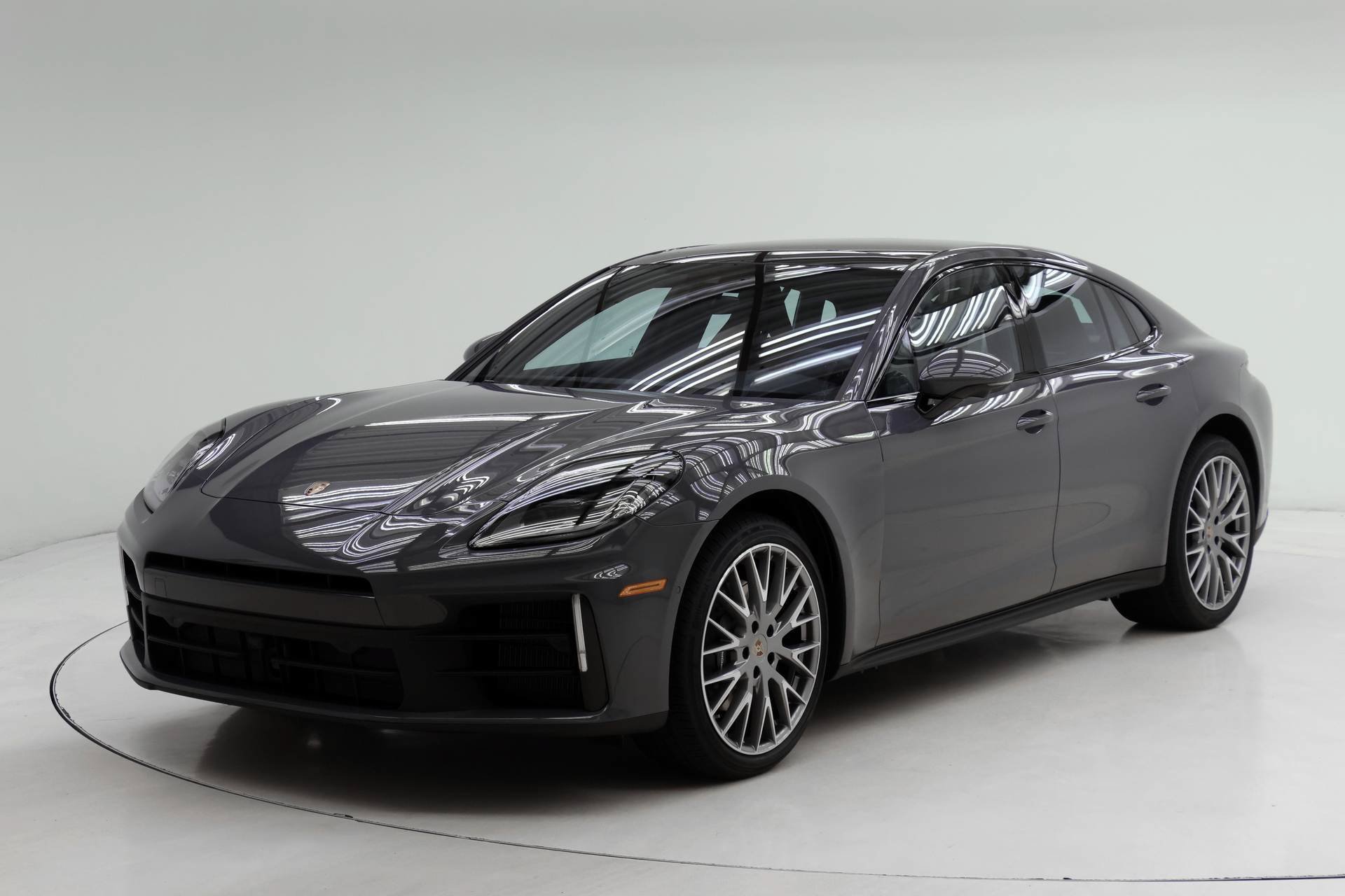 New 2026 Porsche Panamera 4 AWD/4WD image 1