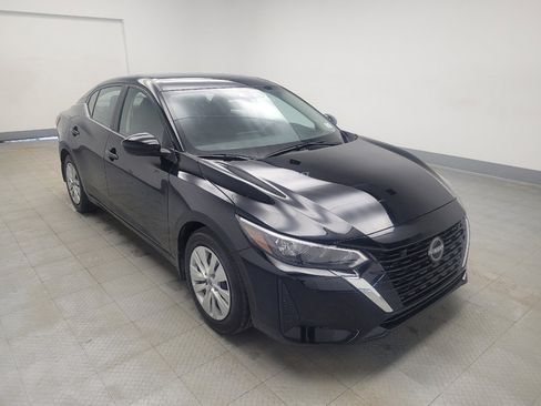 Used 2025 Nissan Sentra S image 13