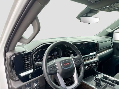 Used 2024 GMC Sierra 1500 Elevation RWD image 11