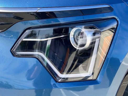 New 2025 Kia Niro Wind image 8