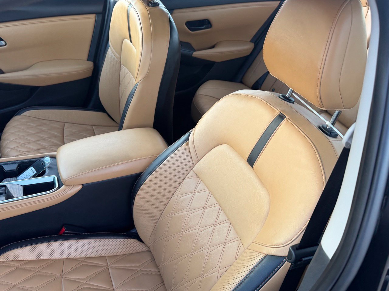 Certified 2025 Nissan Sentra SV w/ SV Premium Package FWD image 30