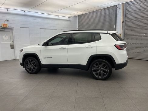 New 2026 Jeep Compass Latitude image 5