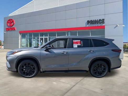 New 2026 Toyota Highlander XLE AWD/4WD image 7