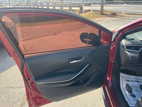 Used 2022 Toyota Corolla XSE FWD image 10