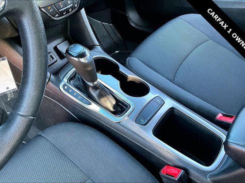 Used 2019 Chevrolet Cruze LS w/ LS Convenience Package image 17