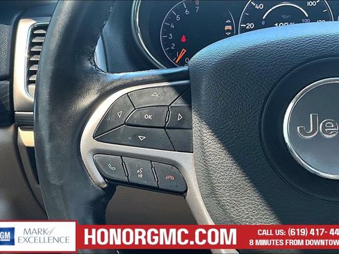 Used 2022 Jeep Grand Cherokee Laredo E w/ Security & Convenience Group AWD/4WD image 11
