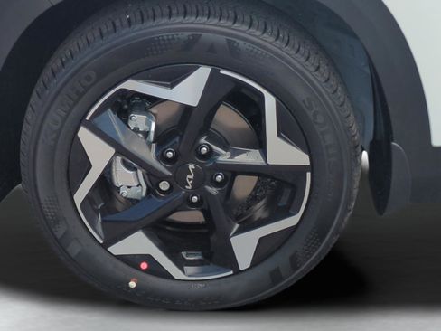 New 2026 Kia Seltos S image 22