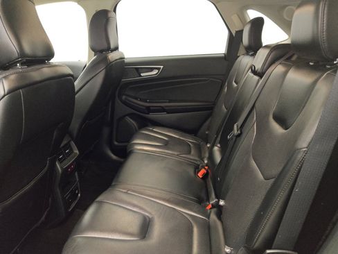 Used 2020 Ford Edge Titanium w/ Equipment Group 301A image 18