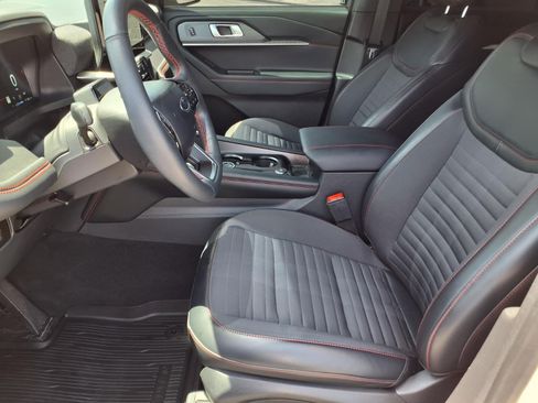 Certified 2025 Ford Explorer ST-Line w/ Premium Package RWD image 13