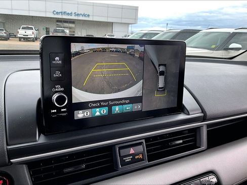 Used 2023 Honda Pilot Elite image 23