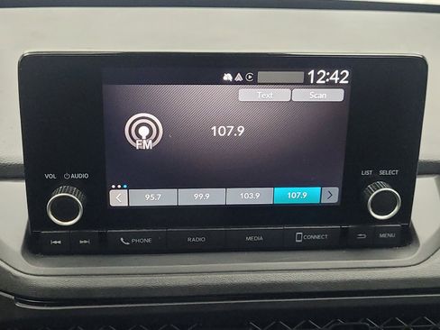 Used 2023 Honda Accord LX image 25