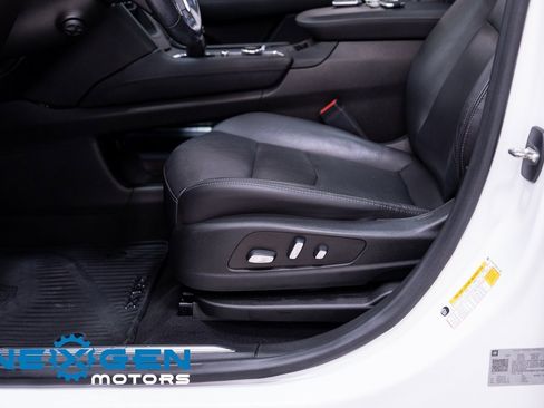 Used 2021 Cadillac XT5 Premium Luxury image 29