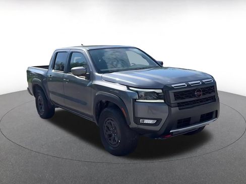 Used 2026 Nissan Frontier PRO-4X AWD/4WD image 2