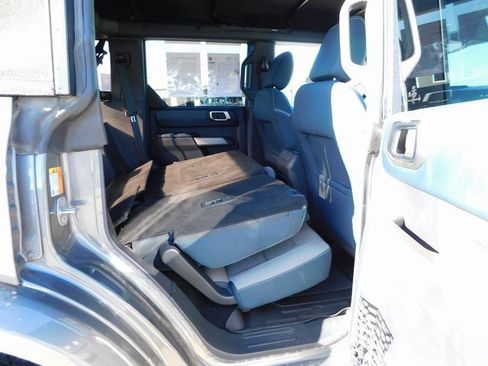 Used 2022 Ford Bronco Outer Banks image 24