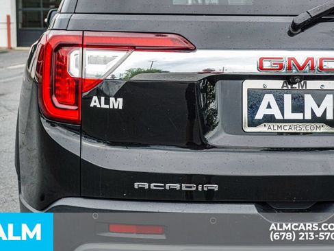 Used 2022 GMC Acadia SLE w/ Driver Convenience Package FWD image 12