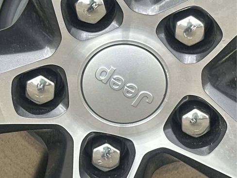 New 2025 Jeep Grand Cherokee L Limited w/ Luxury Tech Group II image 13