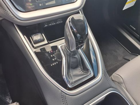 Certified 2025 Subaru Outback Limited image 14