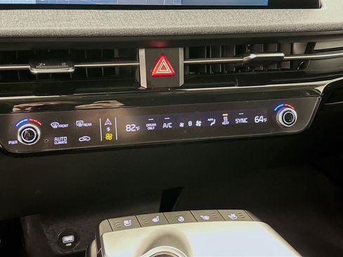 Used 2024 Kia EV6 Wind image 24