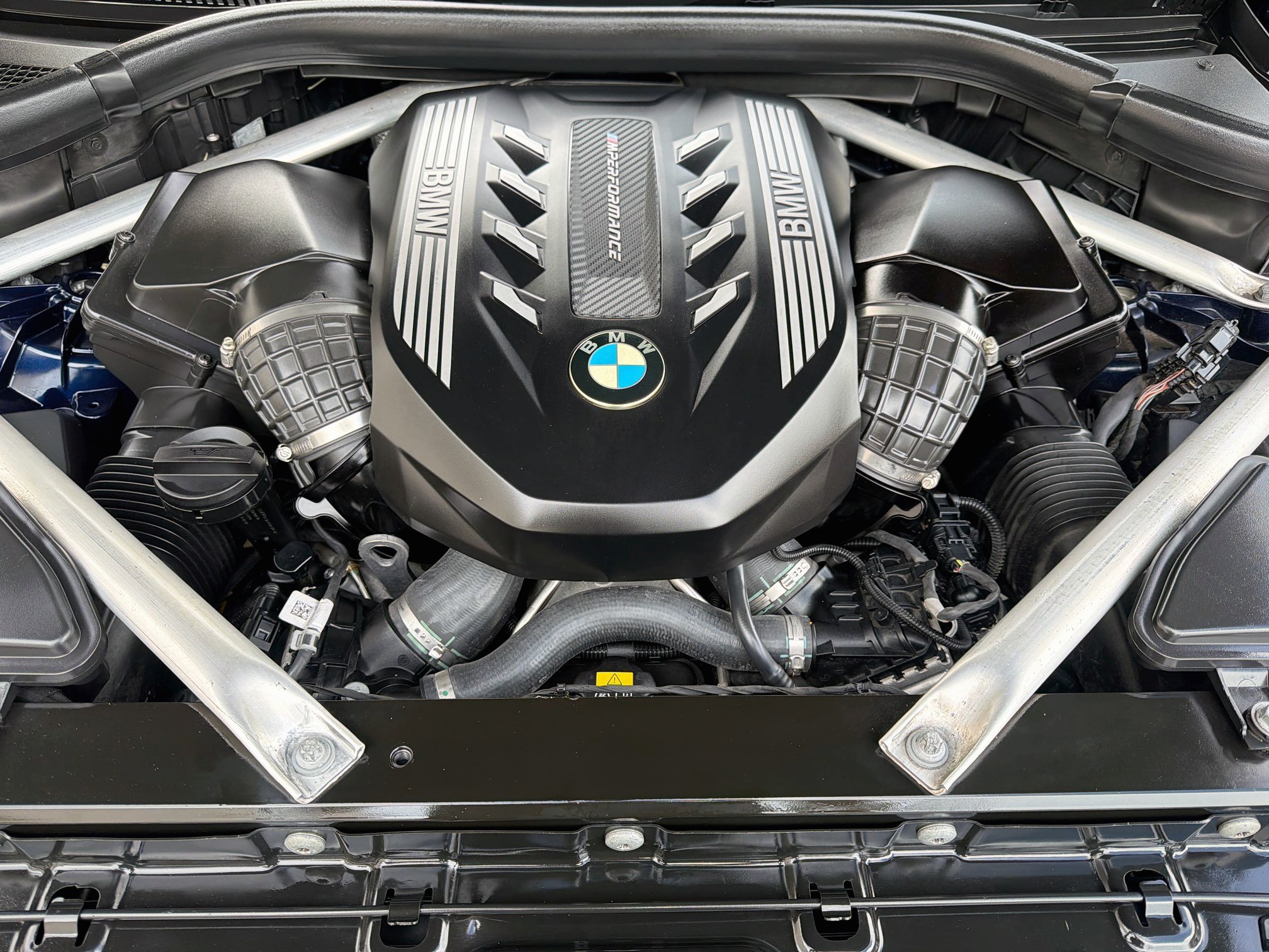 Used 2022 BMW X6 M50i w/ Executive Package AWD/4WD image 36