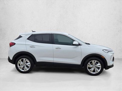 Used 2025 Buick Encore GX Preferred FWD image 4