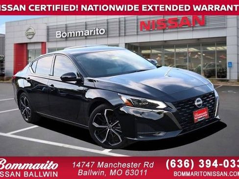 Certified 2025 Nissan Altima 2.5 SR w/ SR Premium Package FWD image 1