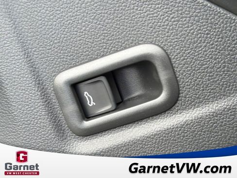 New 2026 Volkswagen Tiguan SE image 28