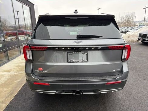 New 2026 Ford Explorer Active w/ Active Comfort Package image 4