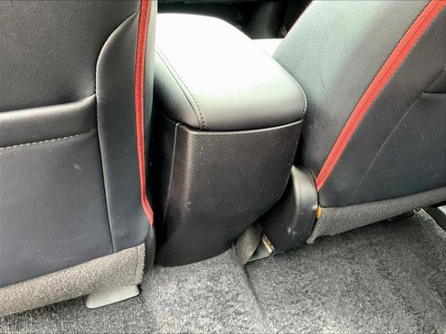Used 2013 Toyota RAV4 Limited FWD image 10