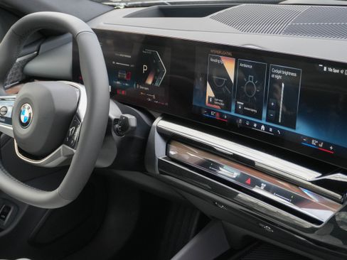 Used 2026 BMW 540i xDrive image 11