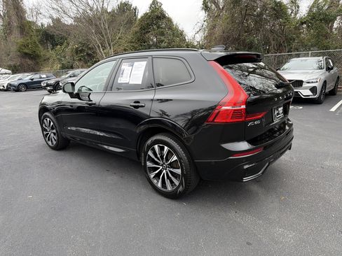 Certified 2025 Volvo XC60 B5 Plus image 8