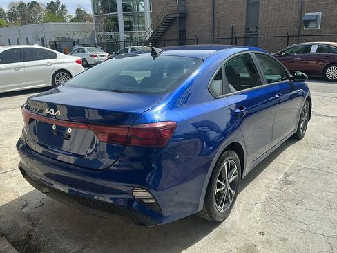 Used 2023 Kia Forte LXS w/ LXS Technology Package image 5