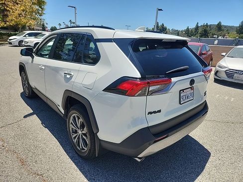 Used 2022 Toyota RAV4 Limited AWD/4WD image 3