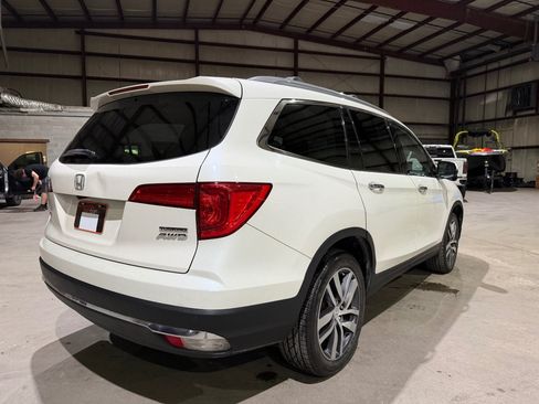 Used 2017 Honda Pilot Touring image 5