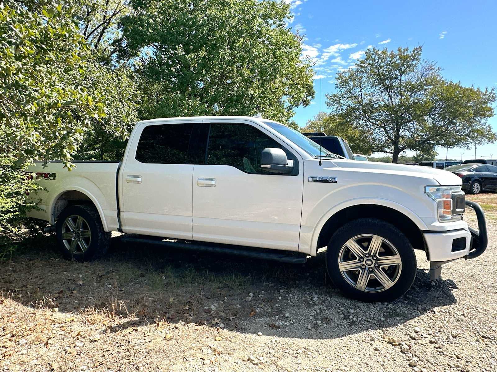 Used 2018 Ford F150 XLT w/ Equipment Group 302A Luxury AWD/4WD image 3