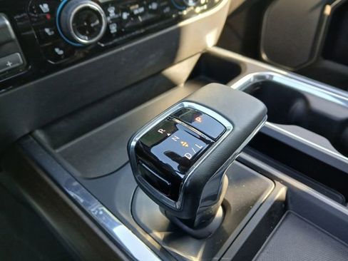 Used 2024 Chevrolet Silverado 1500 High Country w/ High Country Premium Package image 25