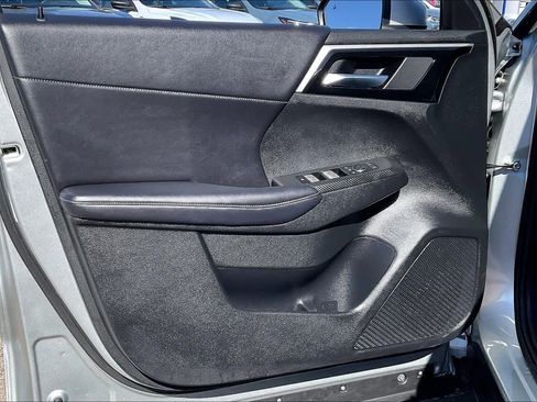 Used 2024 Mitsubishi Outlander SE image 22